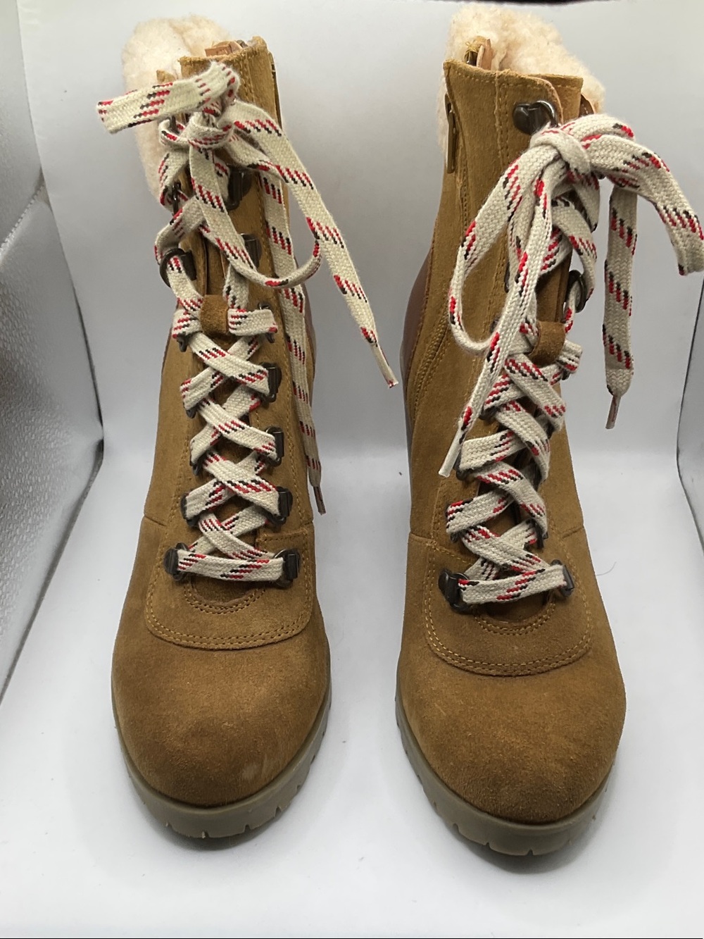 Crevo like new Tan Suede Lace-Up Faux Fur Ankle Boots, size 8